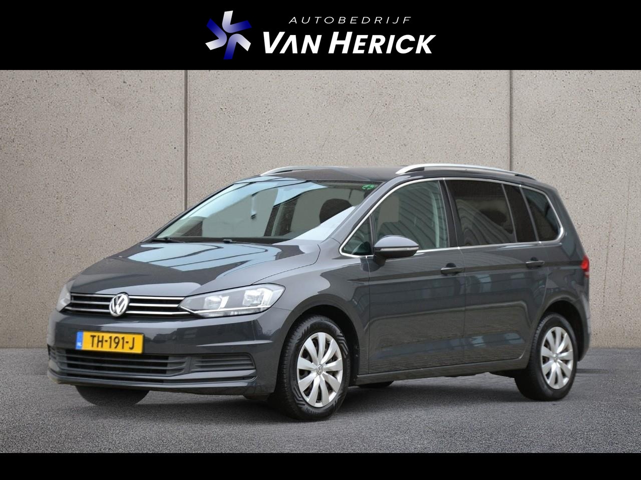 Volkswagen Touran - 1.4 TSI 150PK Comfortline Business Automaat | Trekhaak | Cruise Control - AutoWereld.nl