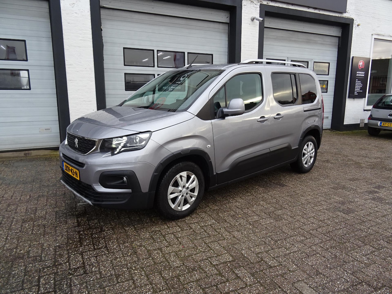 Peugeot Rifter - 1.2 PureTech 110pk S&S GT-Line - AutoWereld.nl