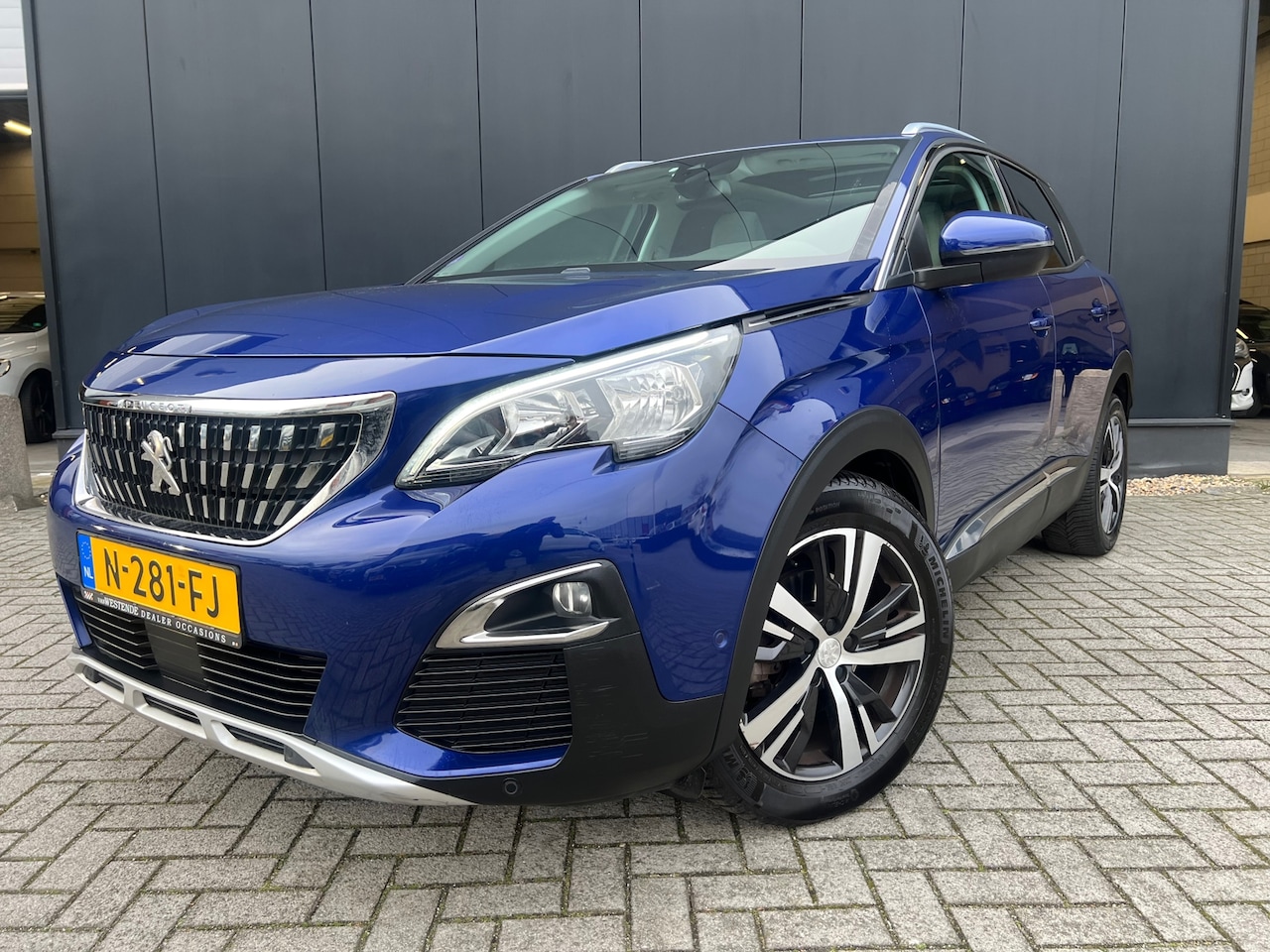 Peugeot 3008 - 1.2 Première '17 Automaat/Panodak/Leer/VrtDash - AutoWereld.nl