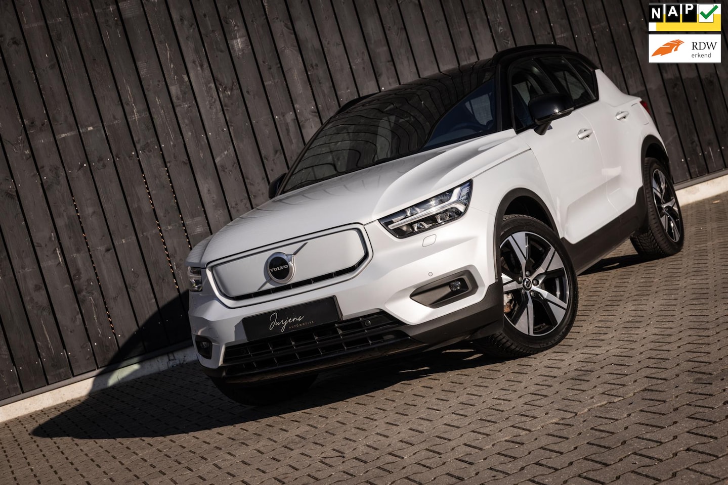 Volvo XC40 - Recharge P8 AWD R-Design (408pk) 1e EIG | incl BTW | - AutoWereld.nl