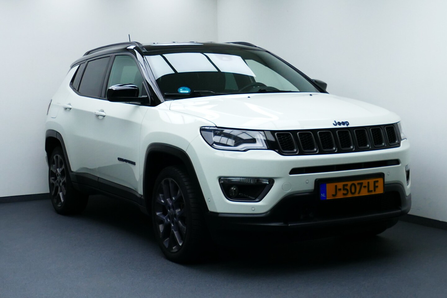 Jeep Compass - 4xe 240 Plug-in Hybrid Electric S 4xe 240 Plug-in Hybrid Electric S - AutoWereld.nl