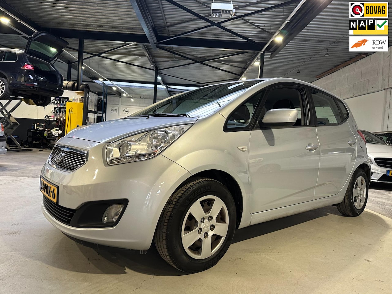 Kia Venga - 1.4 CVVT X-tra/Dealer onderhouden/trekhaak/Pdc/Apk nieuw - AutoWereld.nl