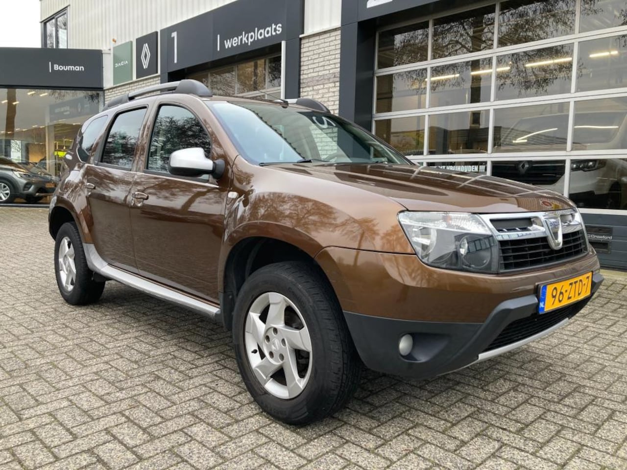 Dacia Duster - 1.6 Lauréate 2wd 1.6 Lauréate 2wd - AutoWereld.nl
