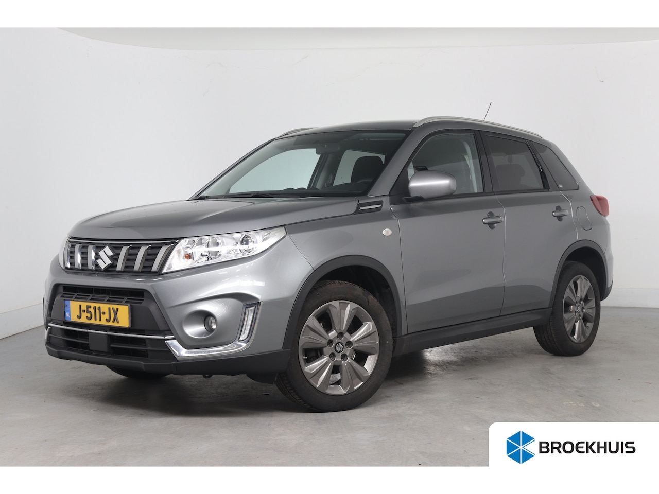 Suzuki Vitara - 1.0 Boosterjet Select | Dealer Onderhouden! | Automaat | Trekhaak | Navi By App | Camera | - AutoWereld.nl