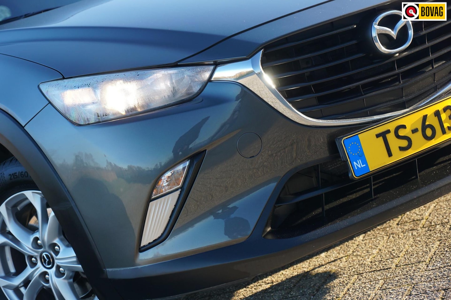 Mazda CX-3 - 2.0 SkyActiv-G 120 Dynamic Automaat - Machine Grey - Chique - AutoWereld.nl