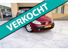 Renault Grand Scénic - 2.0-16V Dynamique /Airco/7x Persons/102000 KM/PDC