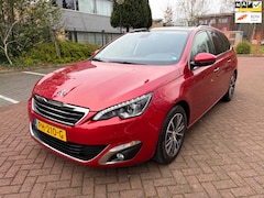 Peugeot 308 SW - 1.2 PureTech Allure / Pano'dak / Trekhaak / Keyless / PDC
