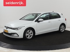 Volkswagen Golf - 1.0 TSI Life | Carplay | Sfeerverlichting | Adaptive cruise | Navigatie | Parkeerhulp | Cl