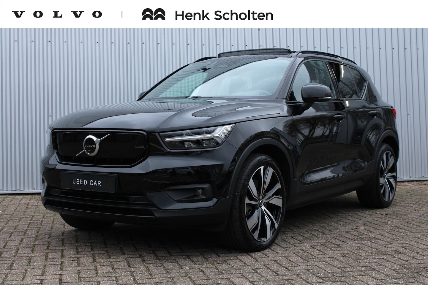 Volvo XC40 - Recharge P8 AWD R-Design | 20'' Lichtmetalen velgen | Panoramadak | Adaptive Cruise Contro - AutoWereld.nl
