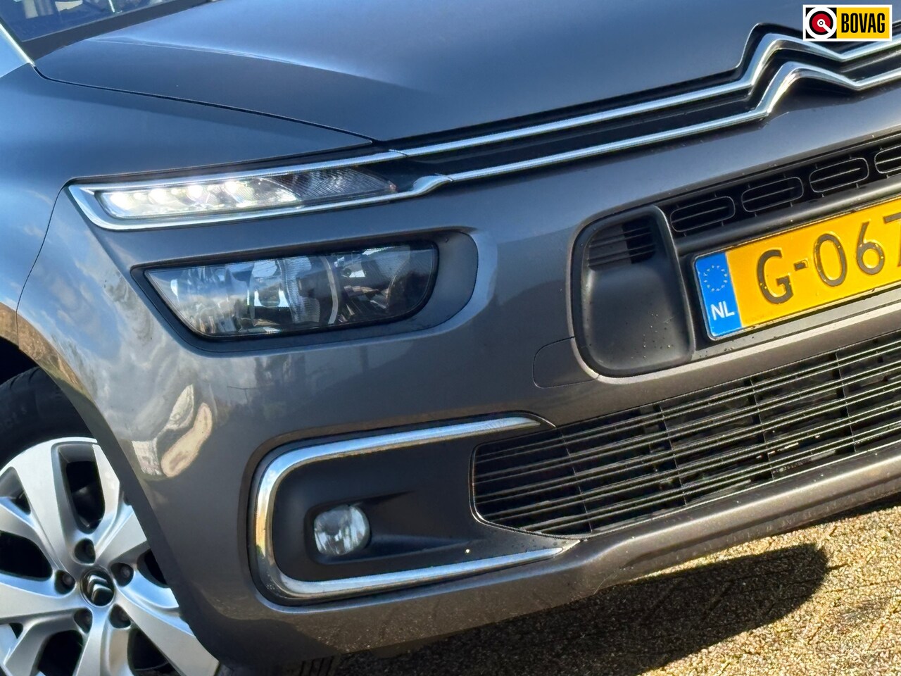 Citroën Grand C4 SpaceTourer - 1.2 PureTech 7persoons Business - Gris Platinium - Carplay/Camera/Clima - AutoWereld.nl