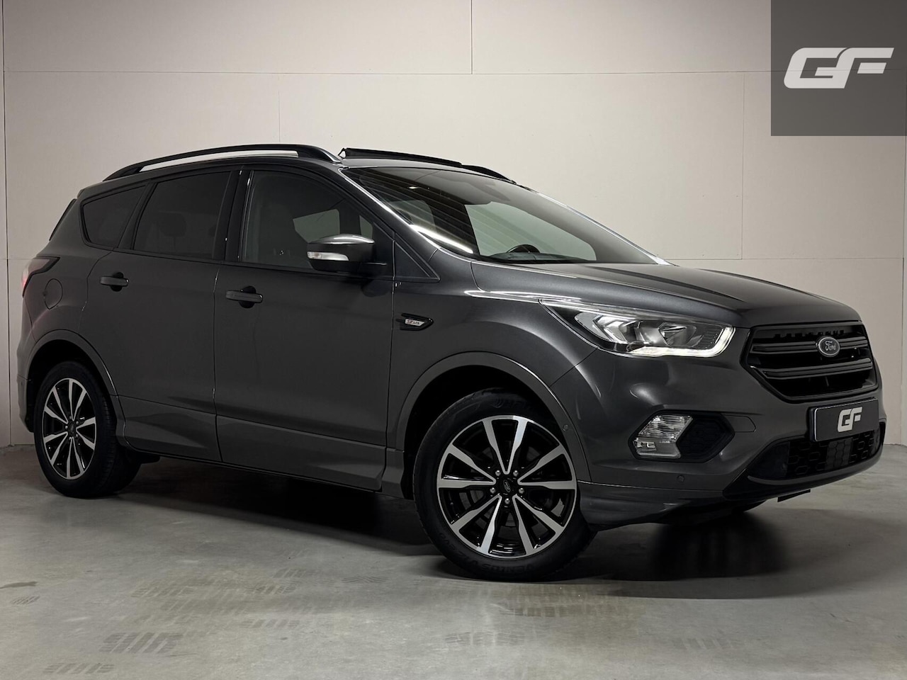 Ford Kuga - 1.5 EcoBoost ST Line Pano Camera Carplay Winterpakket NAP - AutoWereld.nl