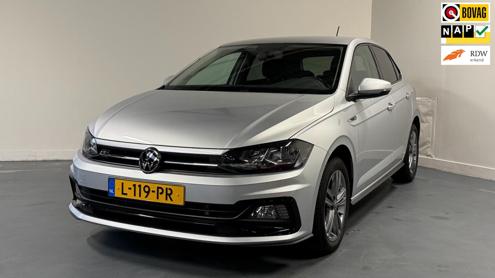 Volkswagen Polo - 1.0 TSI R-Line Edition | NL-AUTO | AUTOMAAT | 1E EIGENAAR | PARKEERCAMERA | TREKHAAK| - AutoWereld.nl