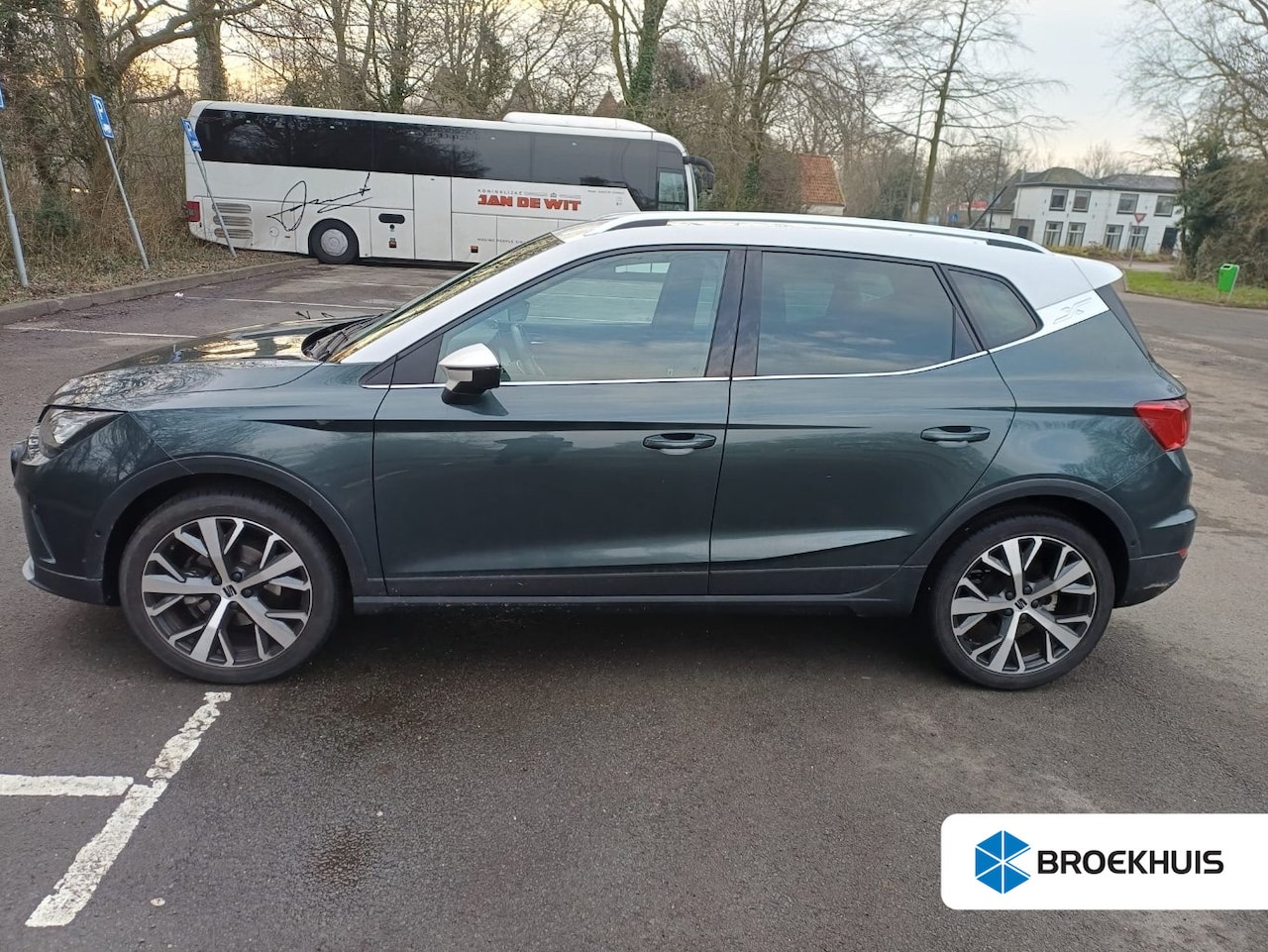 SEAT Arona - 1.0 TSI FR Lage Kmstand!! | Stoelverwarming | Parkeersensoren Achter | Carplay | Climate C - AutoWereld.nl