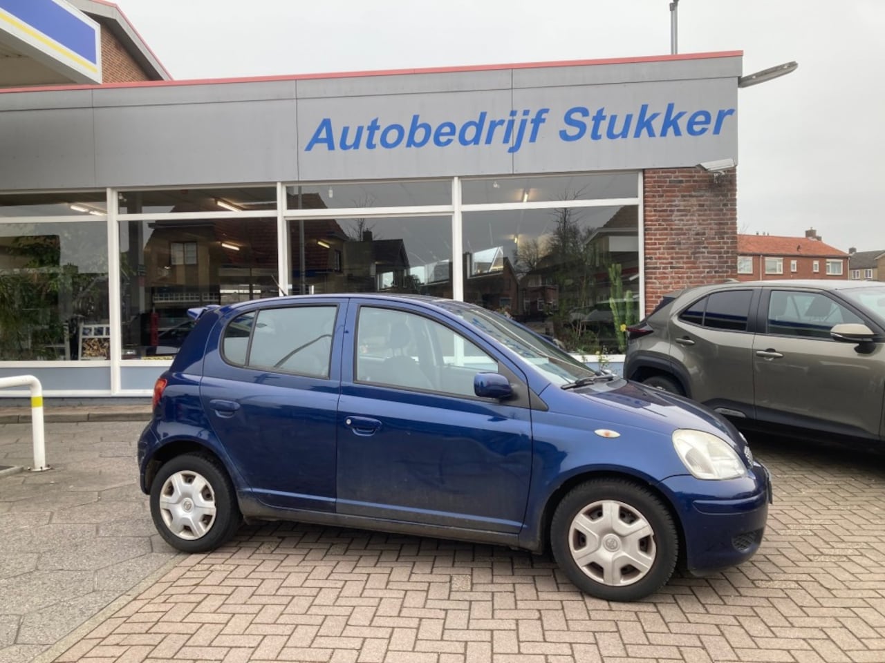 Toyota Yaris - 1.3 Vvt-i Linia Sol Automaat Airco Spoiler EXPORT - AutoWereld.nl