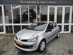 Renault Clio - 1.4-16V EXTREME PANODAK