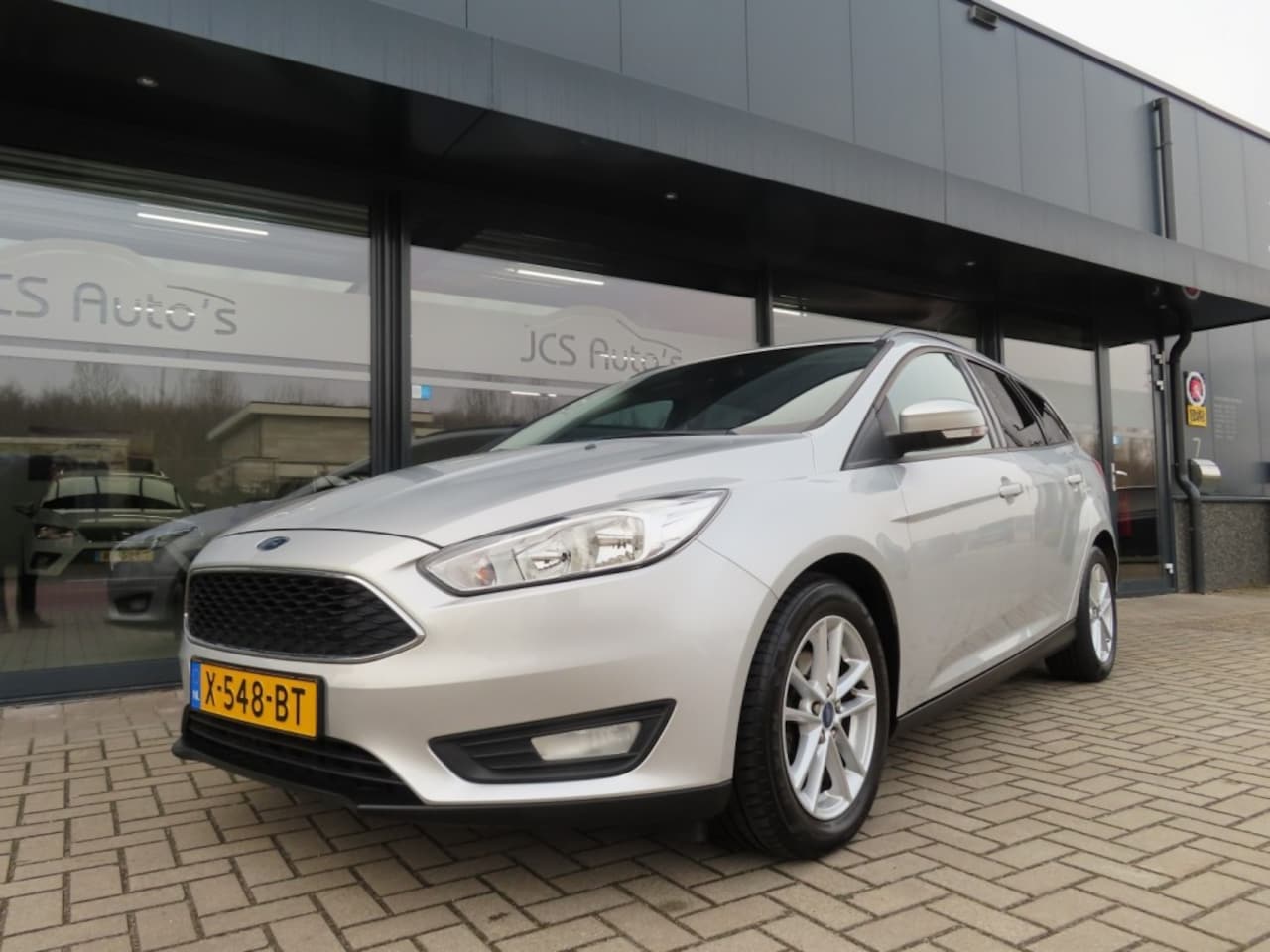 Ford Focus - 1.0 Titanium Edition Airco Cruise 2014 - AutoWereld.nl