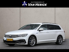 Volkswagen Passat Variant - 1.4 TSI PHEV GTE Business | Keyless | Camera | ACC | Carplay