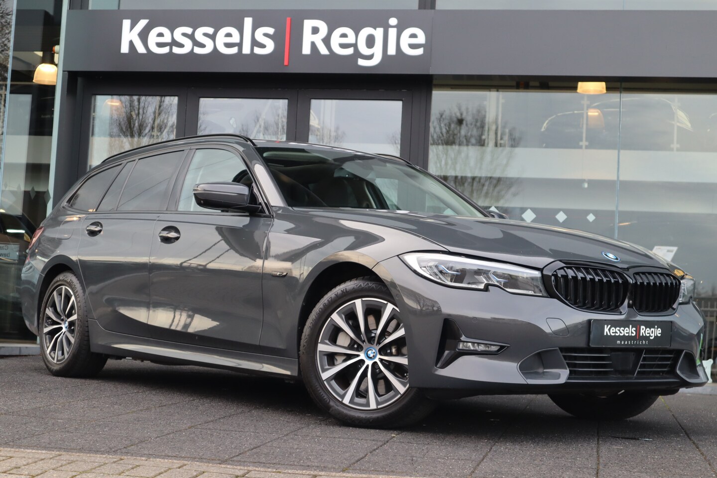 BMW 3-serie Touring - 330e xDrive Pano Laser HuD 360 ACC BLIS HiFi Ambient Keyless Dravit - AutoWereld.nl
