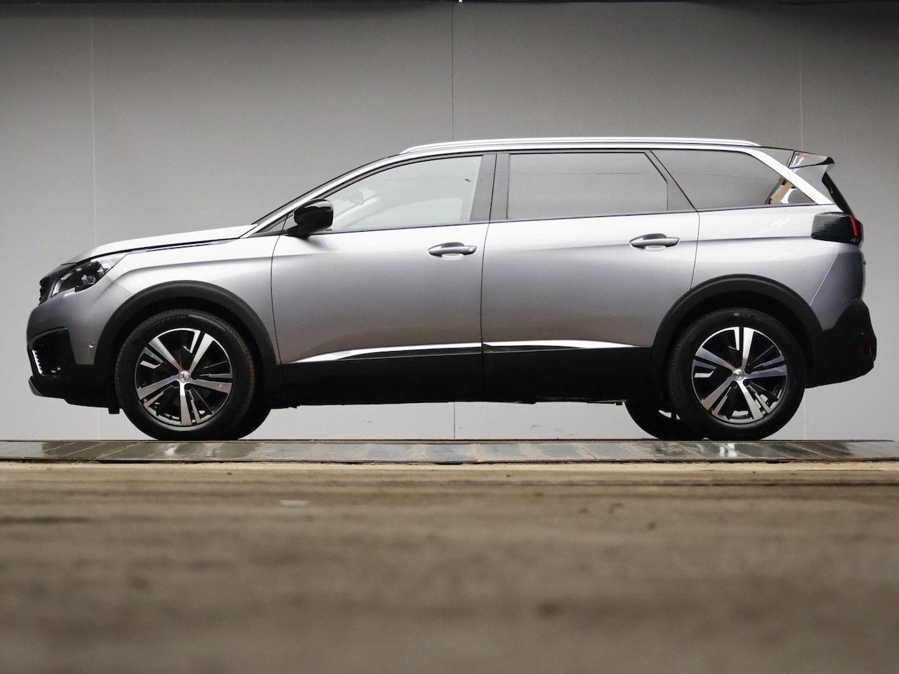 Peugeot 5008 - 1.2 PureTech Crossway Sport (APPLE CARPLAY,NAVI,CAMERA,360 VIEW,CLIMATE,CRUISE,SPORTSTOELE - AutoWereld.nl