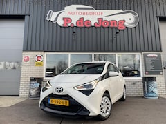 Toyota Aygo - 1.0 VVT-I X-PLAY, Carplay, Camera, Isofix, Dealer onderhouden