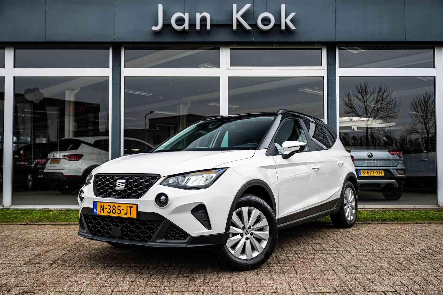 SEAT Arona - 1.0 TSi 110 pk DSG-7 Style Business Intense | Trekhaak | Stoelverwarming | Virtual Cockpit - AutoWereld.nl