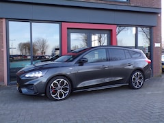 Ford Focus Wagon - 2.0 EcoBlue ST Line X Business Automaat Standkachel Pano HUD NAP Bomvol
