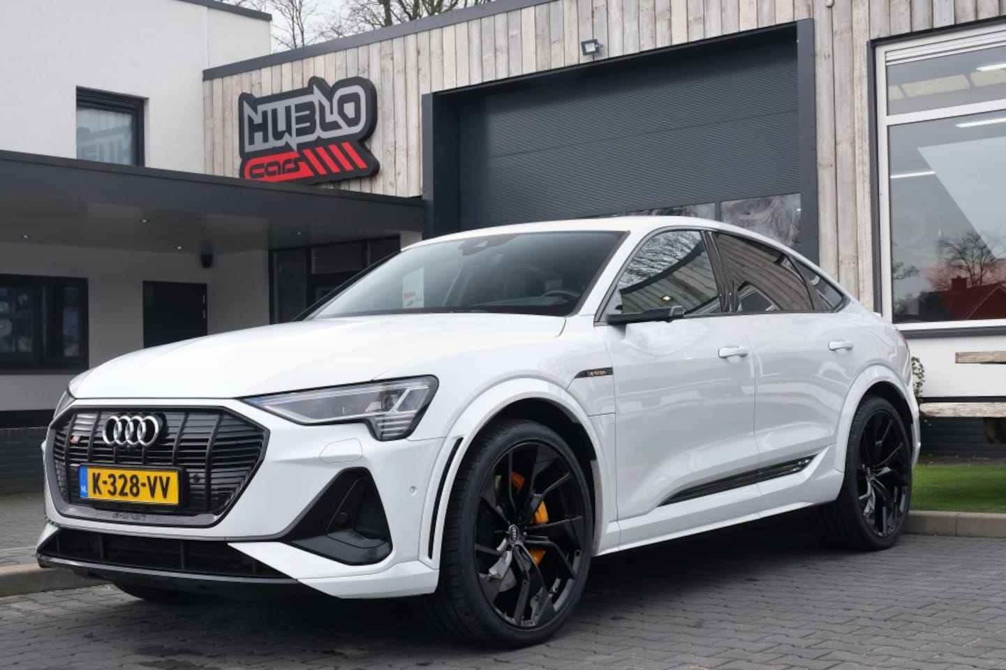 Audi e-tron Sportback - S quattro S-Line 95 kWh Pano, Kuipstoelen, 501Pk - AutoWereld.nl