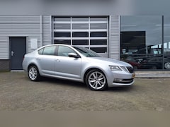 Skoda Octavia - 1.5 TSI Sty Bus Automaat/Navigatie/Led/Cruise/Pdc V/A/Enz