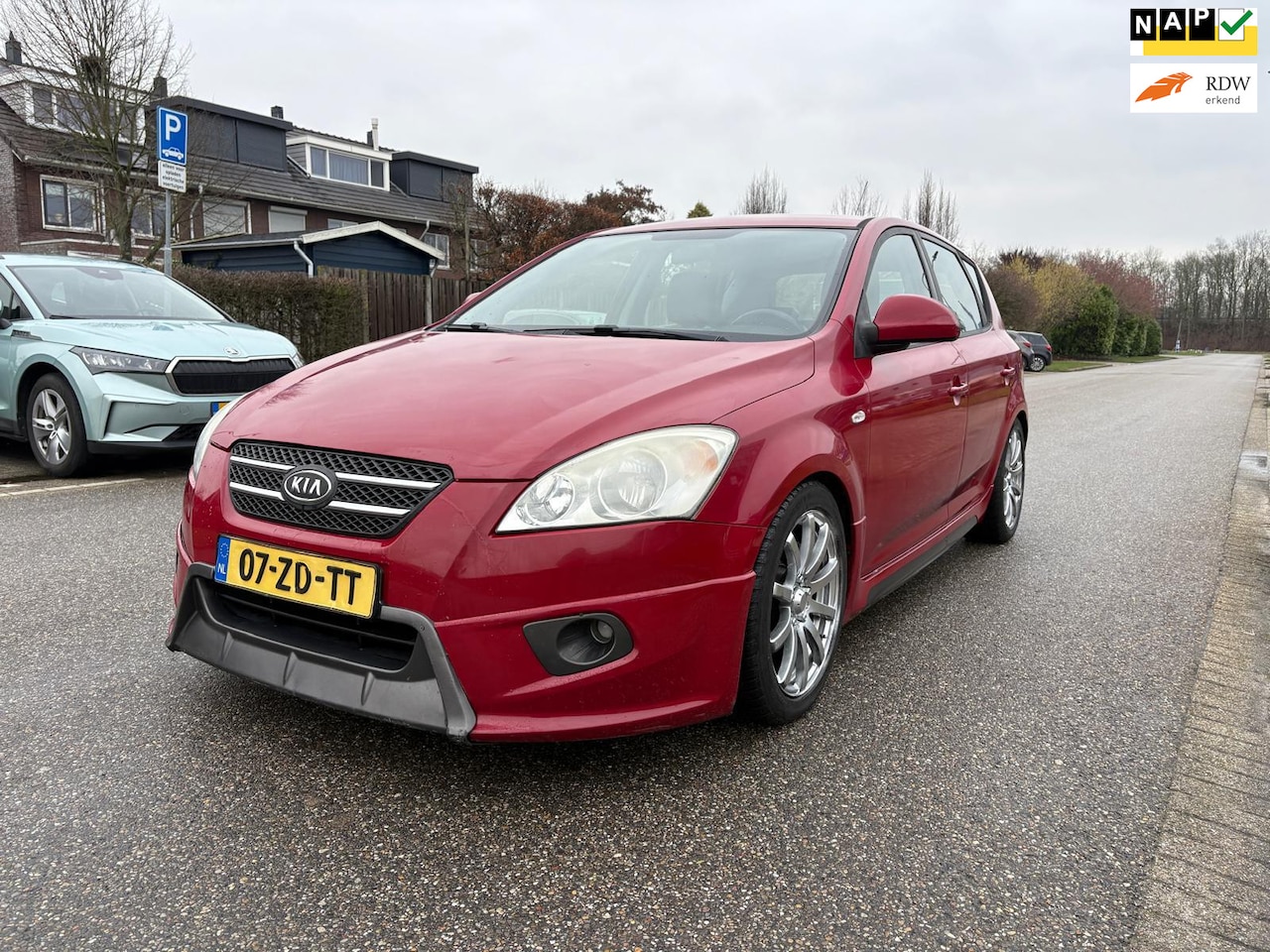 Kia Cee'd - 2.0 X-ecutive 5DR*Cruise*Trekhaak*Clima*LM velgen*2e eigenaar* - AutoWereld.nl
