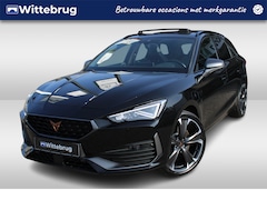 CUPRA Leon Sportstourer - 1.4 e-Hybrid 245pk Performance DSG Automaat / Panorama dak / LM 19 inch / Navigatie / Park