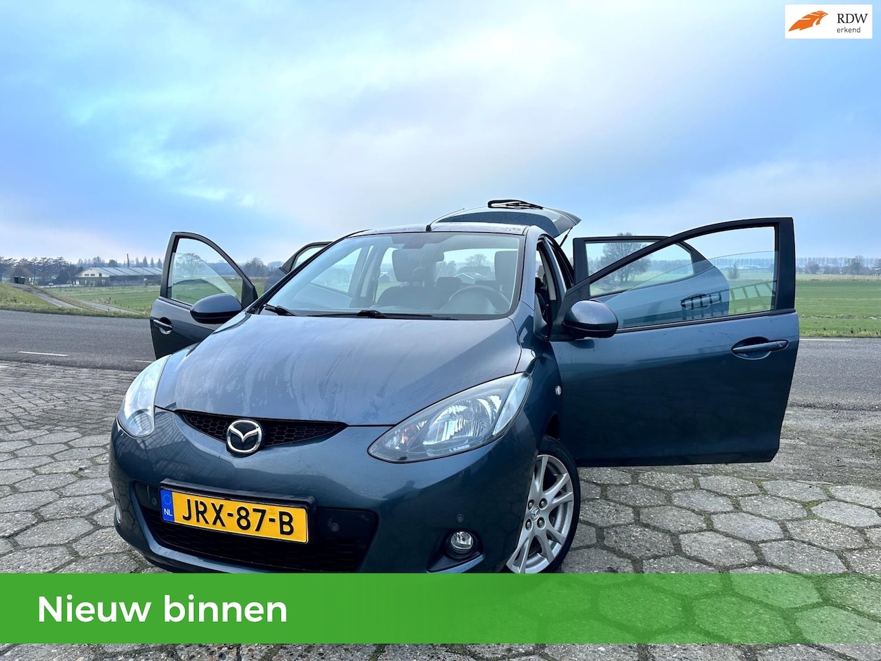 Mazda 2 - 1.5 S-VT GT-M AIRCO CARPLAY PARK.SENSOREN NIEUWE APK BLUETOOTH - AutoWereld.nl