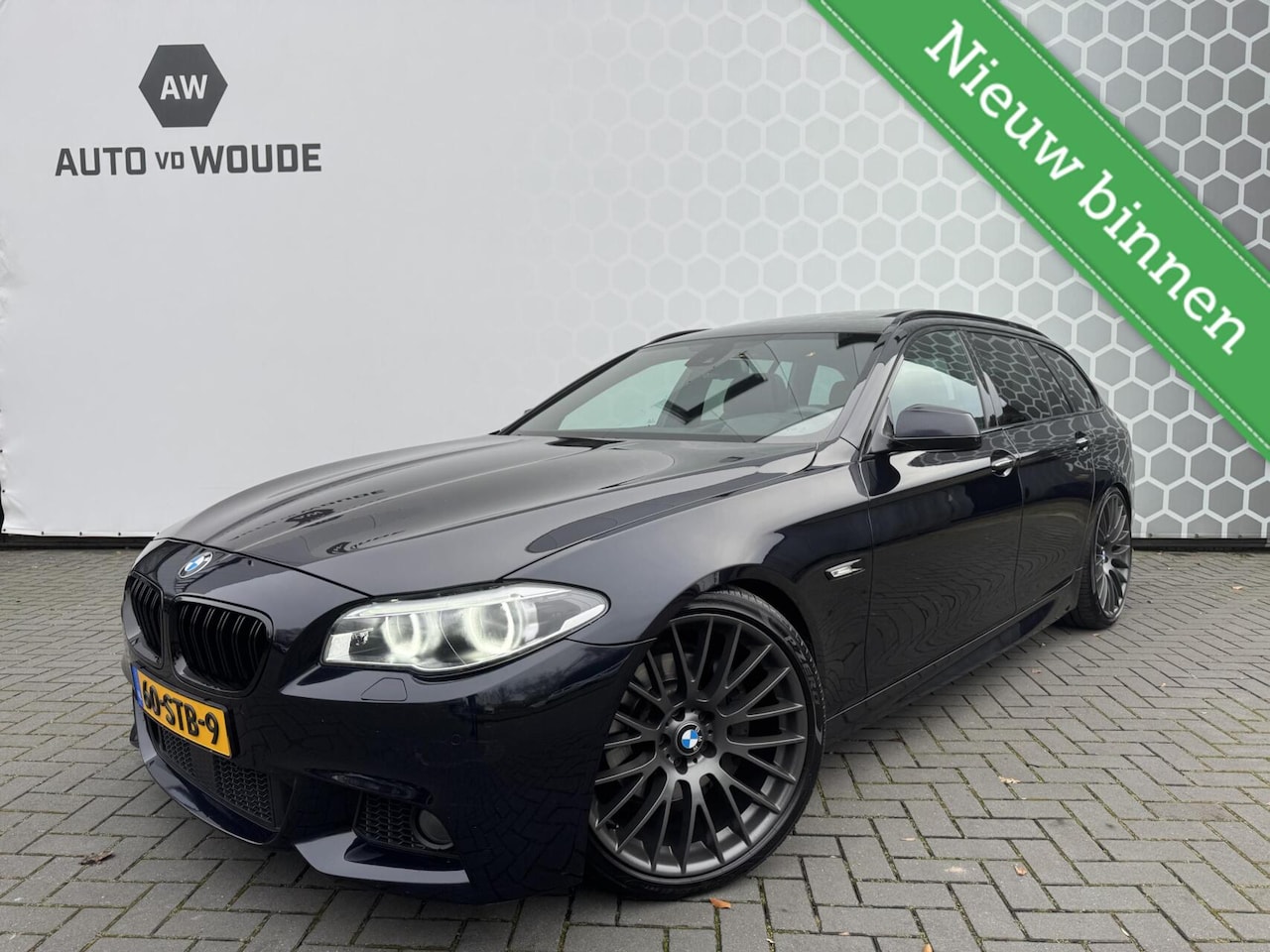 BMW 5-serie Touring - 530d High Executive Softclose Leer Pano - AutoWereld.nl