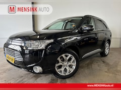 Mitsubishi Outlander - 2.0 PHEV instyle OPEN DAK CAMERA LEER NAVI CRUISE ECC TREKHAAK