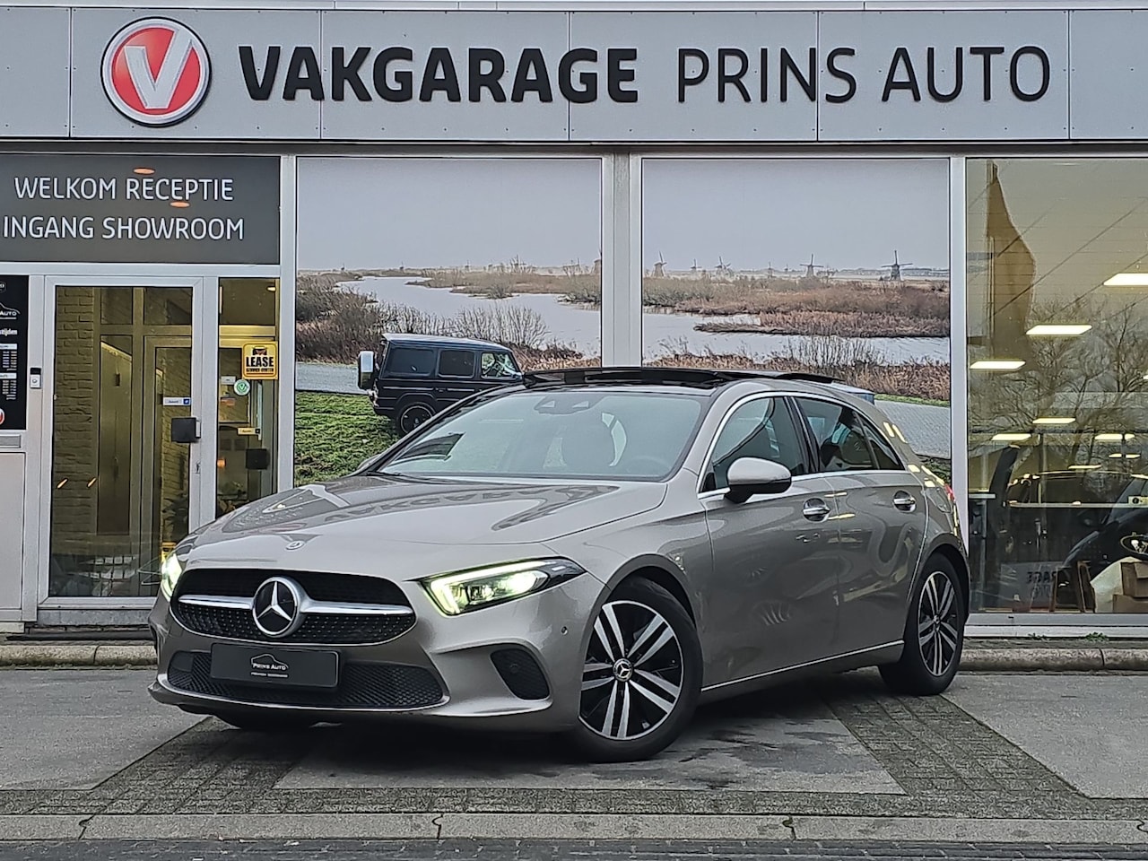 Mercedes-Benz A-klasse - 160 Business Solution Luxury |PANO|CAMERA |SFEER|STOELV.|DEALER ONDERHOUDEN|CRUISE| ORIG. - AutoWereld.nl