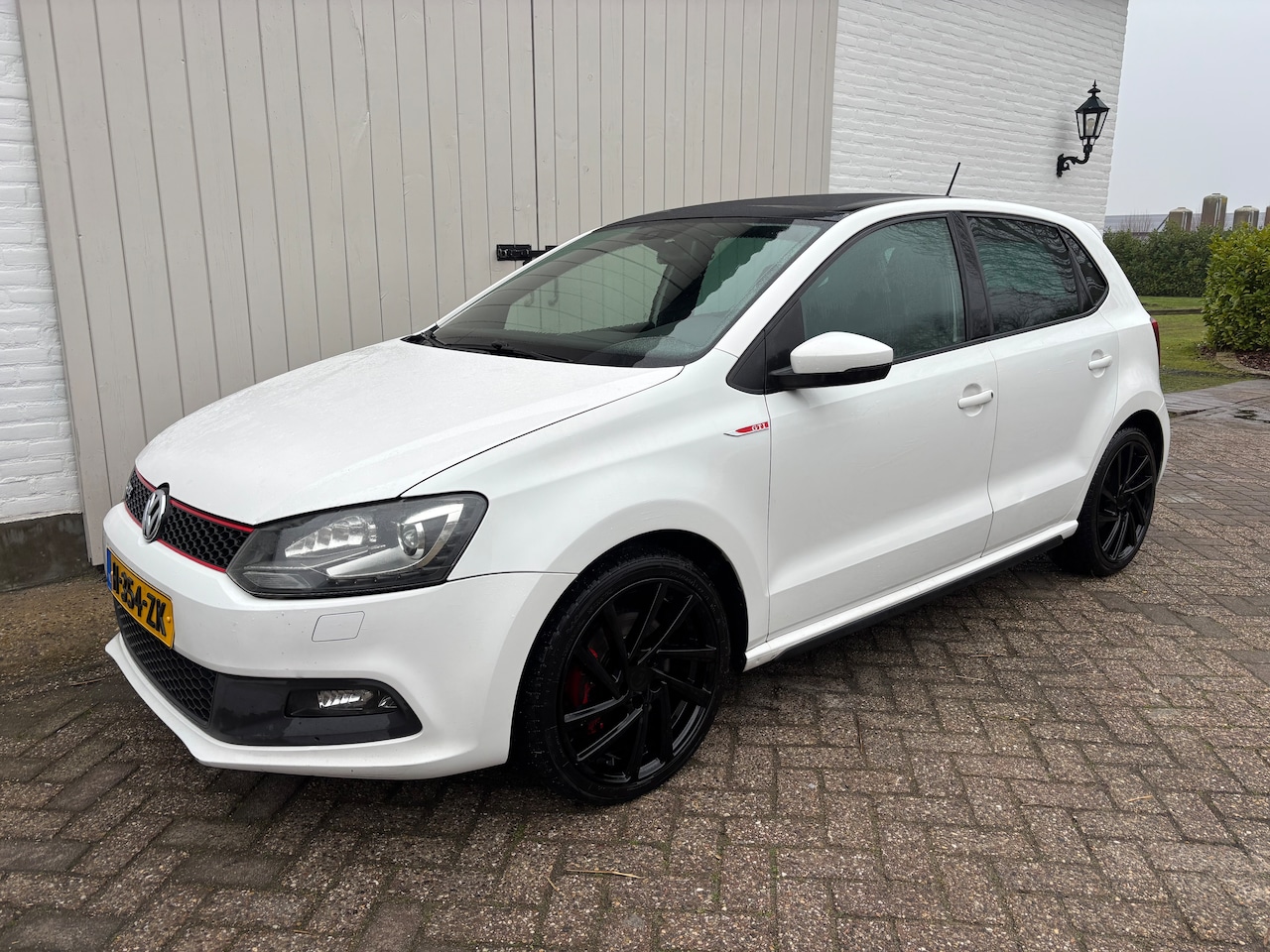 Volkswagen Polo - 1.4 TSI GTI Fraaie staat. Open dak. Leder. - AutoWereld.nl