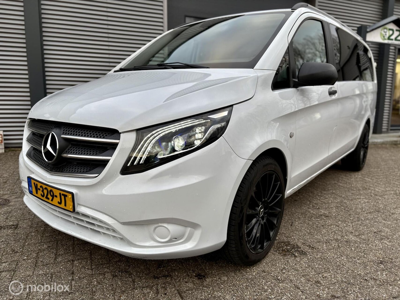 Mercedes-Benz Vito - Bestel 111 CDI Lang DC Comfort - AutoWereld.nl