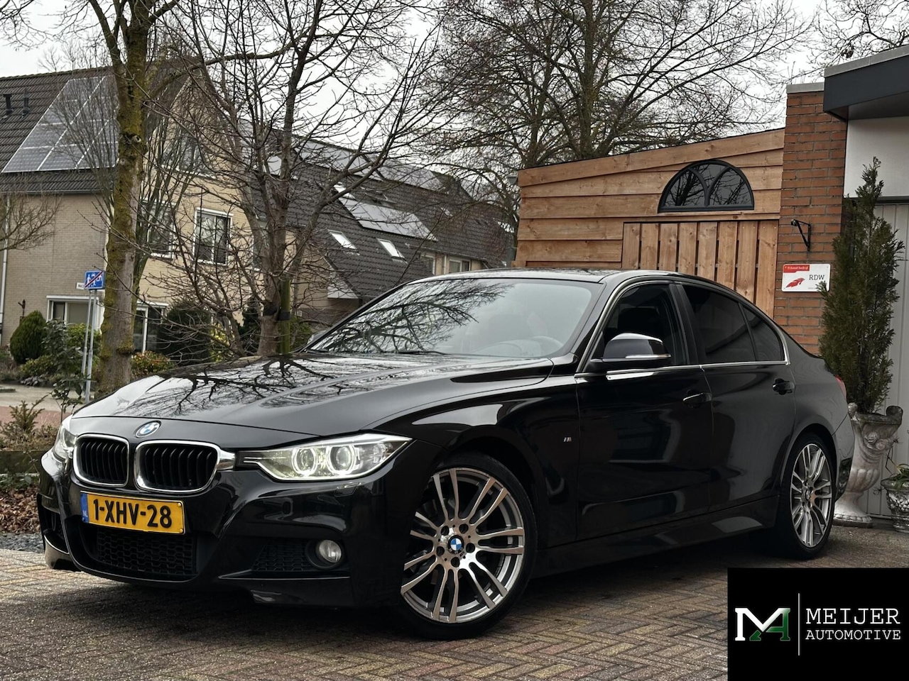 BMW 3-serie - 320i M Sport Edition High Executive - AutoWereld.nl