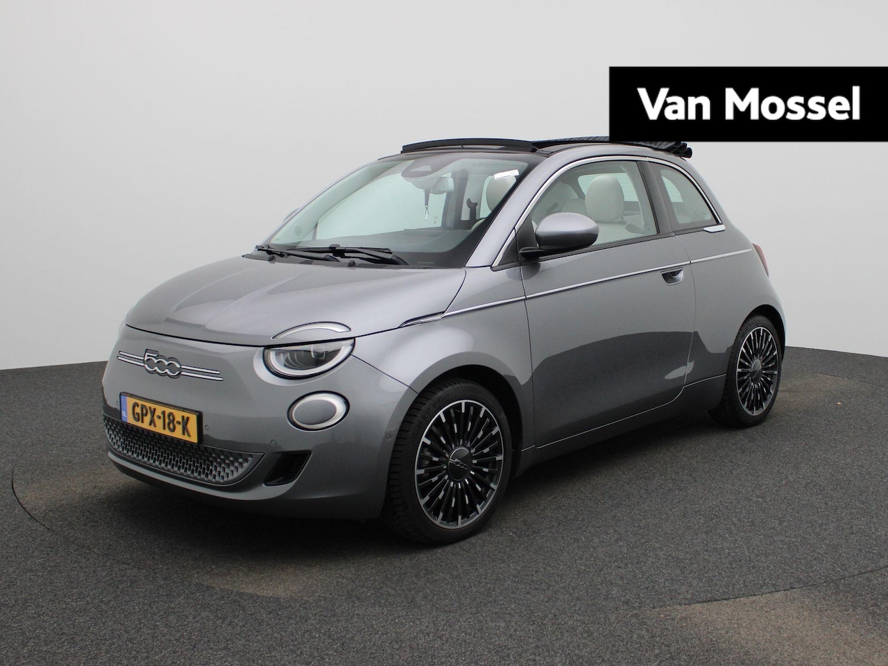 Fiat 500 C - La Prima 42 kWh | ACHTERUITRIJCAMERA | STOELVERWARMING | APPLE CARPLAY | LEDEREN BEKLEDING - AutoWereld.nl