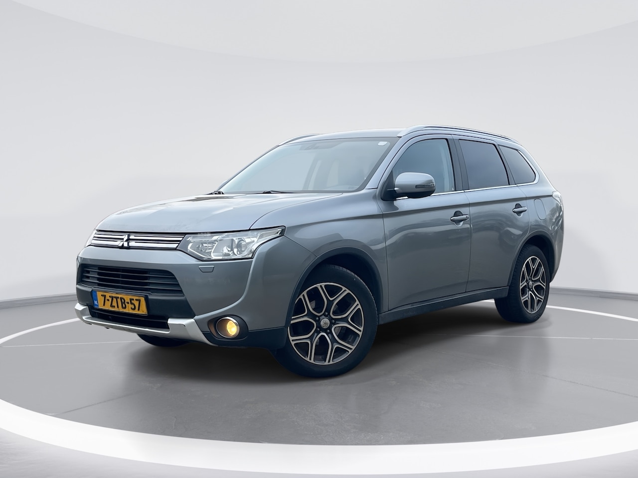 Mitsubishi Outlander - 2.0 PHEV Executive Edition X-Line |NAVI|CAMERA |CLIMA|DEUK ACHTERKLEP| 4542 - AutoWereld.nl