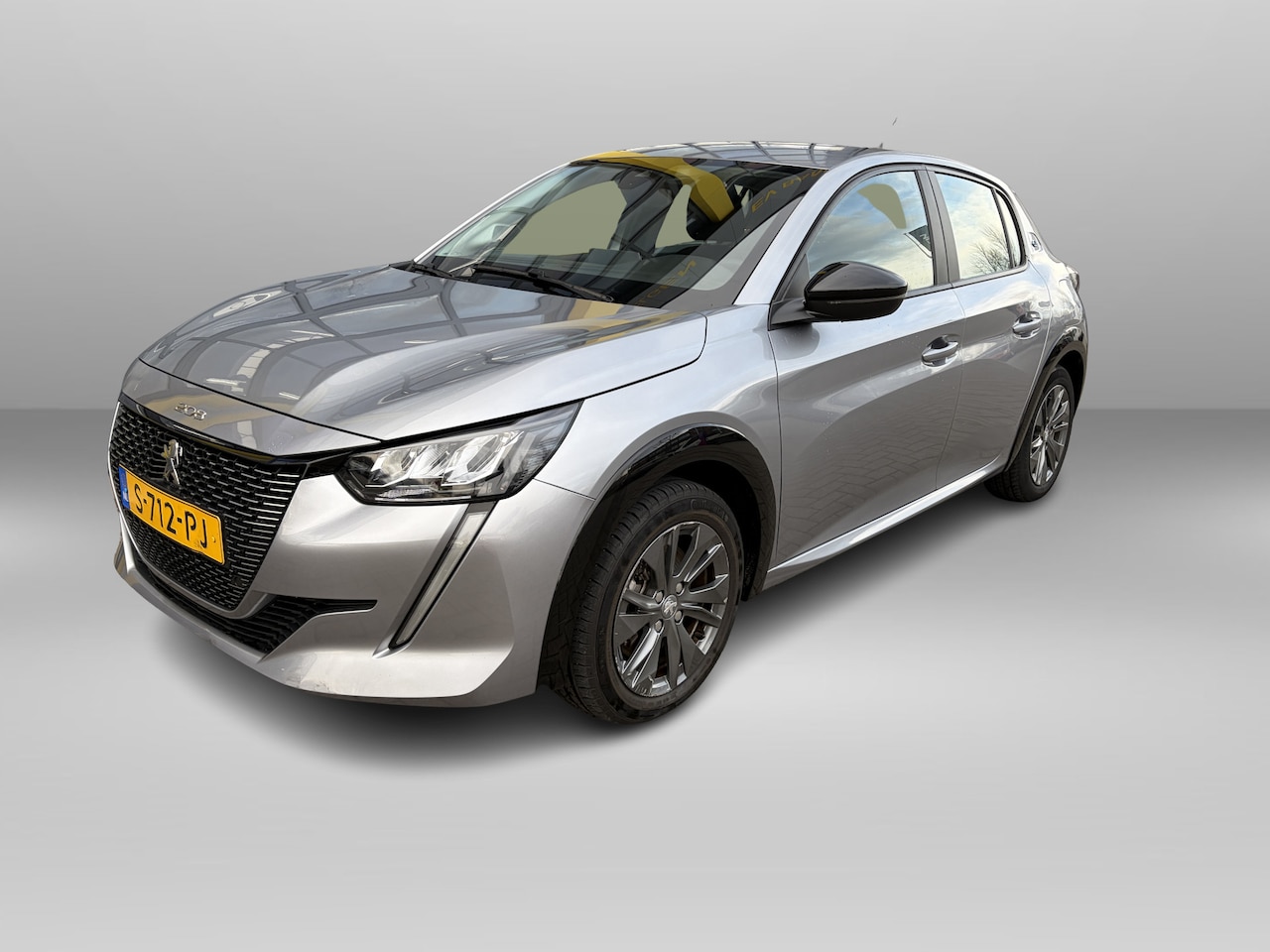 Peugeot e-208 - EV Active Pack 50 kWh 3 fase lader | Apple Android | Park sensoren | Clima - AutoWereld.nl