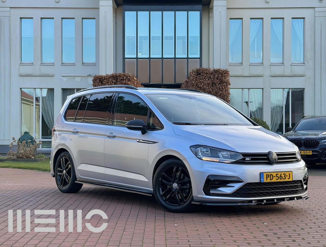 Volkswagen Touran - 1.2 TSI Highline Business R 7p Apple carplay - Dynaudio - Massagestoel - AutoWereld.nl
