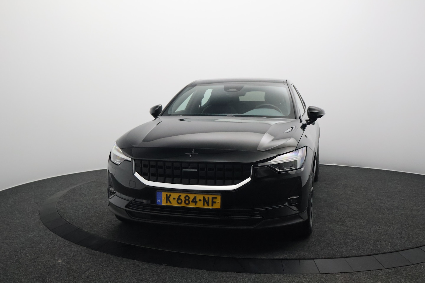 Polestar 2 - Long Range Dual Motor Launch Edition 78kWh SOH 93,4% | Trekhaak | 360° Camera | Panoramada - AutoWereld.nl