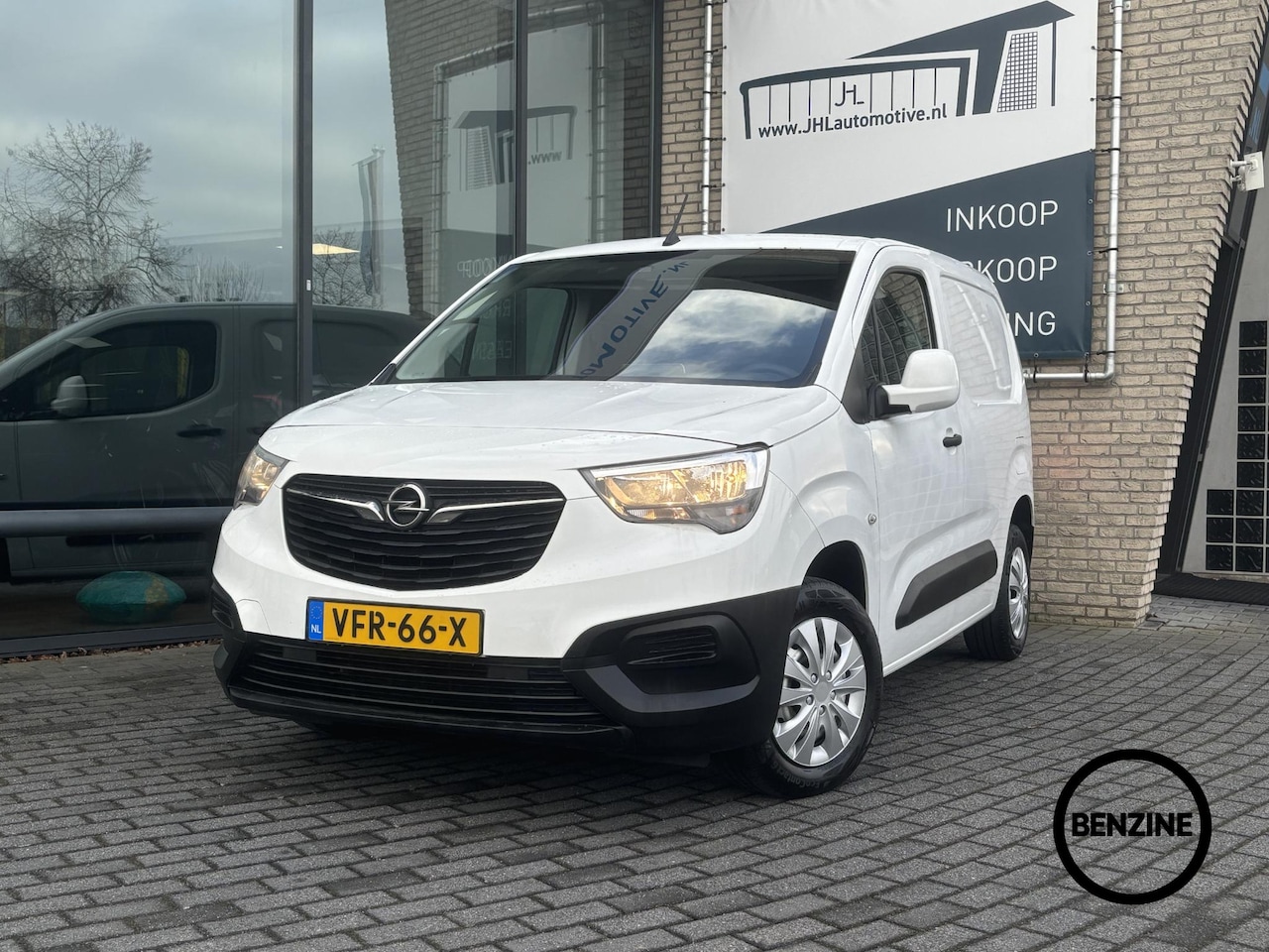 Opel Combo - 1.2 Turbo L1H1*NAVI*CRUISE*HAAK*A/C*CARPLAY* - AutoWereld.nl