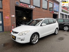 Hyundai i30 CW - 2.0i i-Catcher 143pk Leder Stoelverw Dealeroh