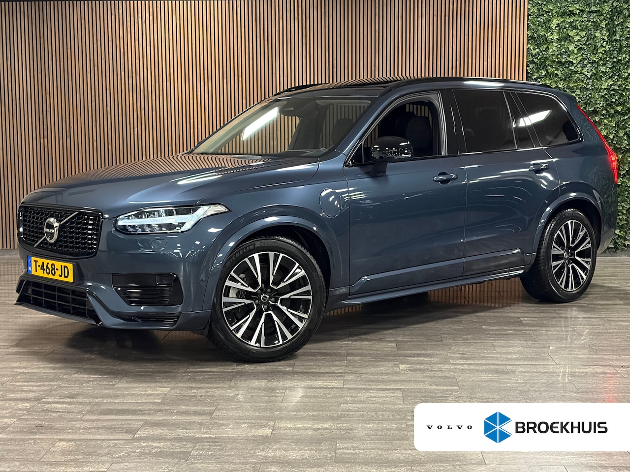 Volvo XC90 - T8 AWD Recharge Ultra Ultimate Dark | Luchtvering | Trekhaak | All Season banden | 360 Cam - AutoWereld.nl