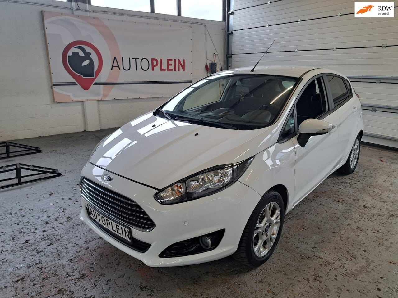 Ford Fiesta - 1.0 EcoBoost Titanium 1.0 EcoBoost Titanium - AutoWereld.nl