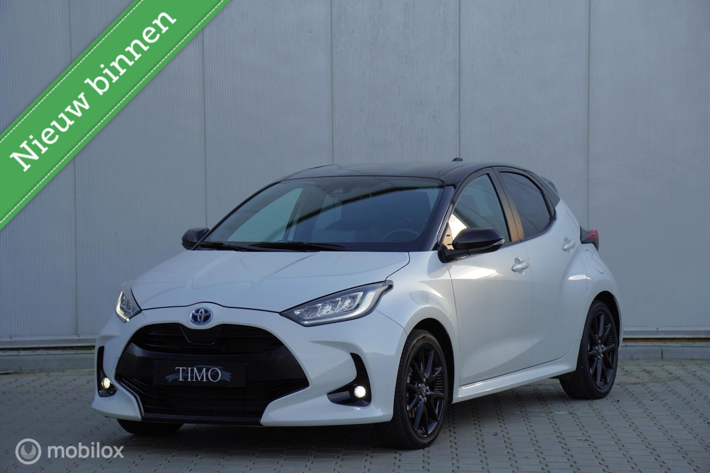 Toyota Yaris - 1.5 Hybrid Executive 1.5 Hybrid Executive - AutoWereld.nl