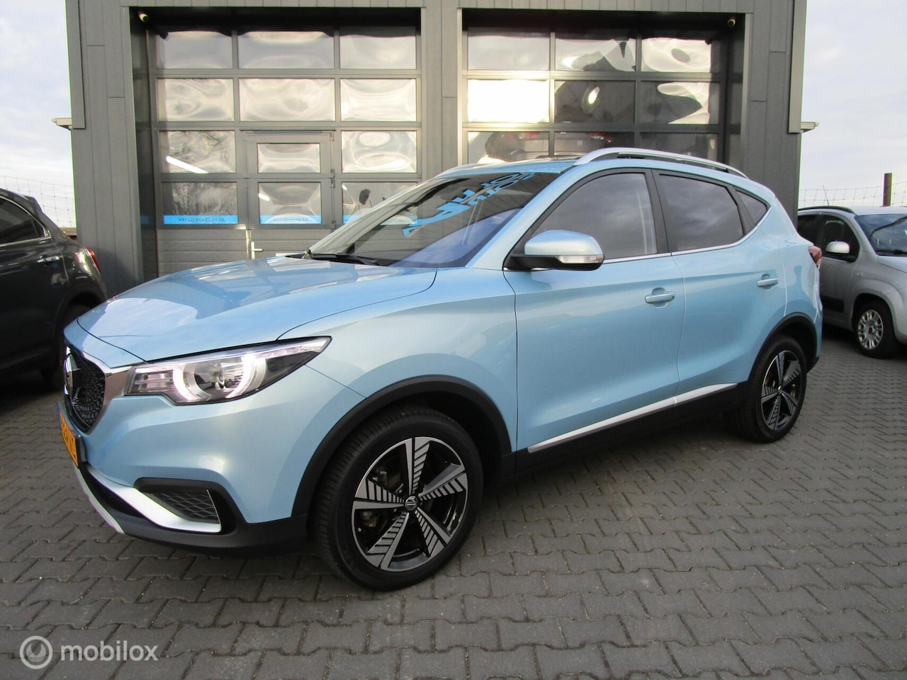 MG ZS - Luxury 45 kWh 57dkm!Nap Trekhaak Glazendak Camera - AutoWereld.nl