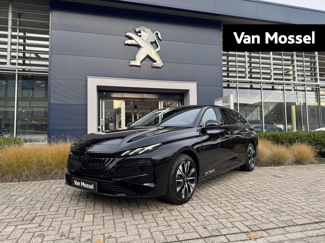 Peugeot 308 SW - Hybrid 145 e-DCS6 Allure l Nieuw Model l 360 Vision & Drive Assist Pack - AutoWereld.nl