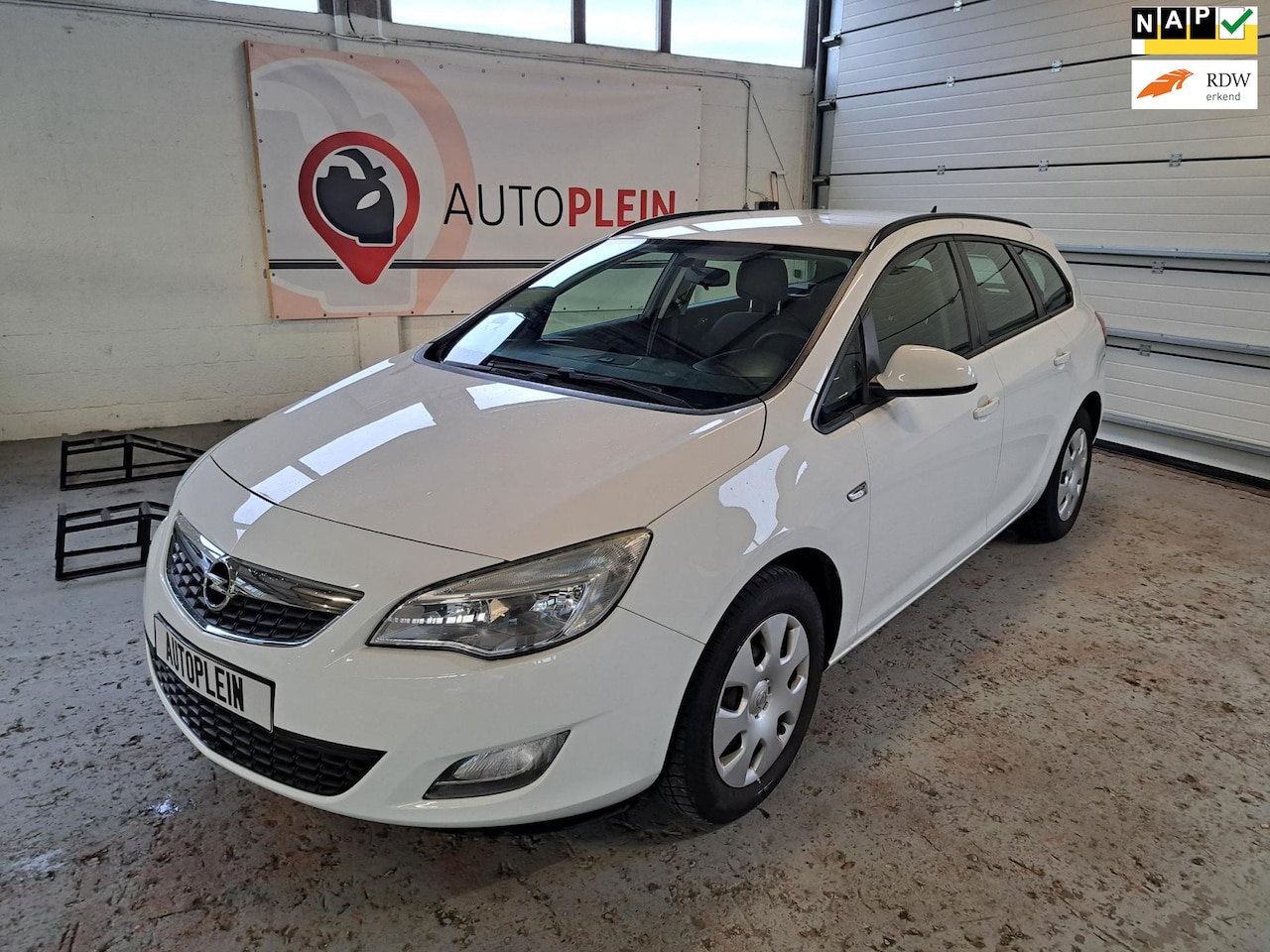 Opel Astra Sports Tourer - 1.4 Business Edition 1.4 Business Edition - AutoWereld.nl